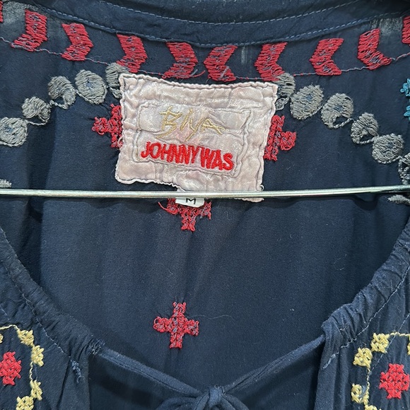 Johnny Was beautiful blue embroidered blouse size M - Picture 5 of 9